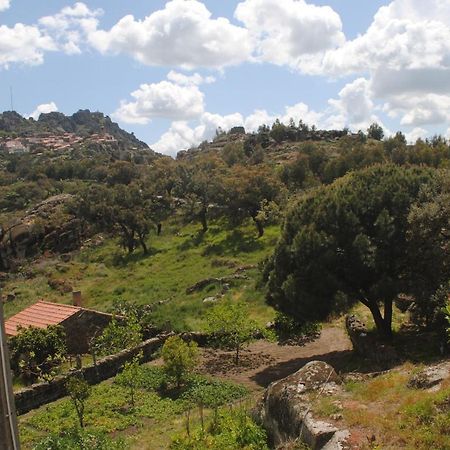 Villa Moradia Familia Escoto Monsanto Exterior foto