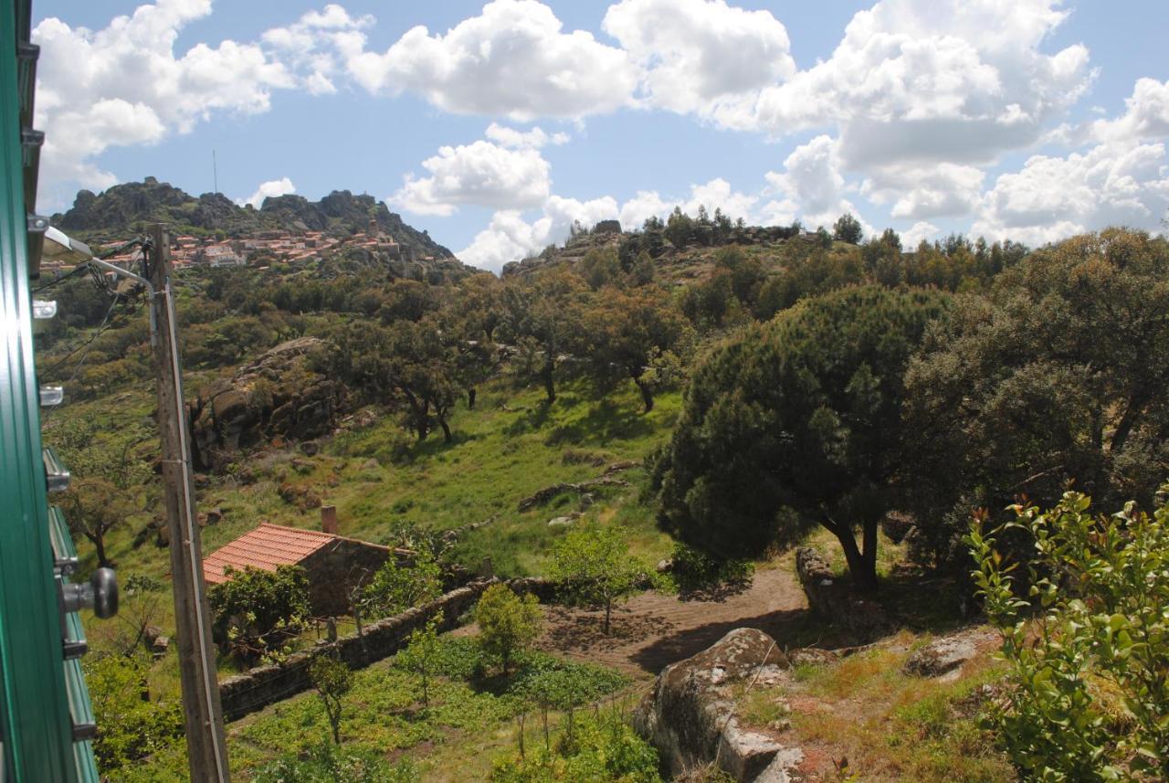 Villa Moradia Familia Escoto Monsanto Exterior foto