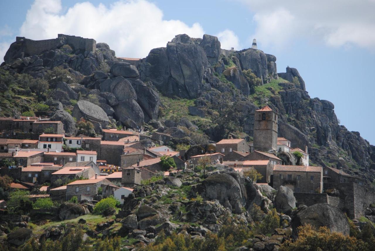 Villa Moradia Familia Escoto Monsanto Exterior foto