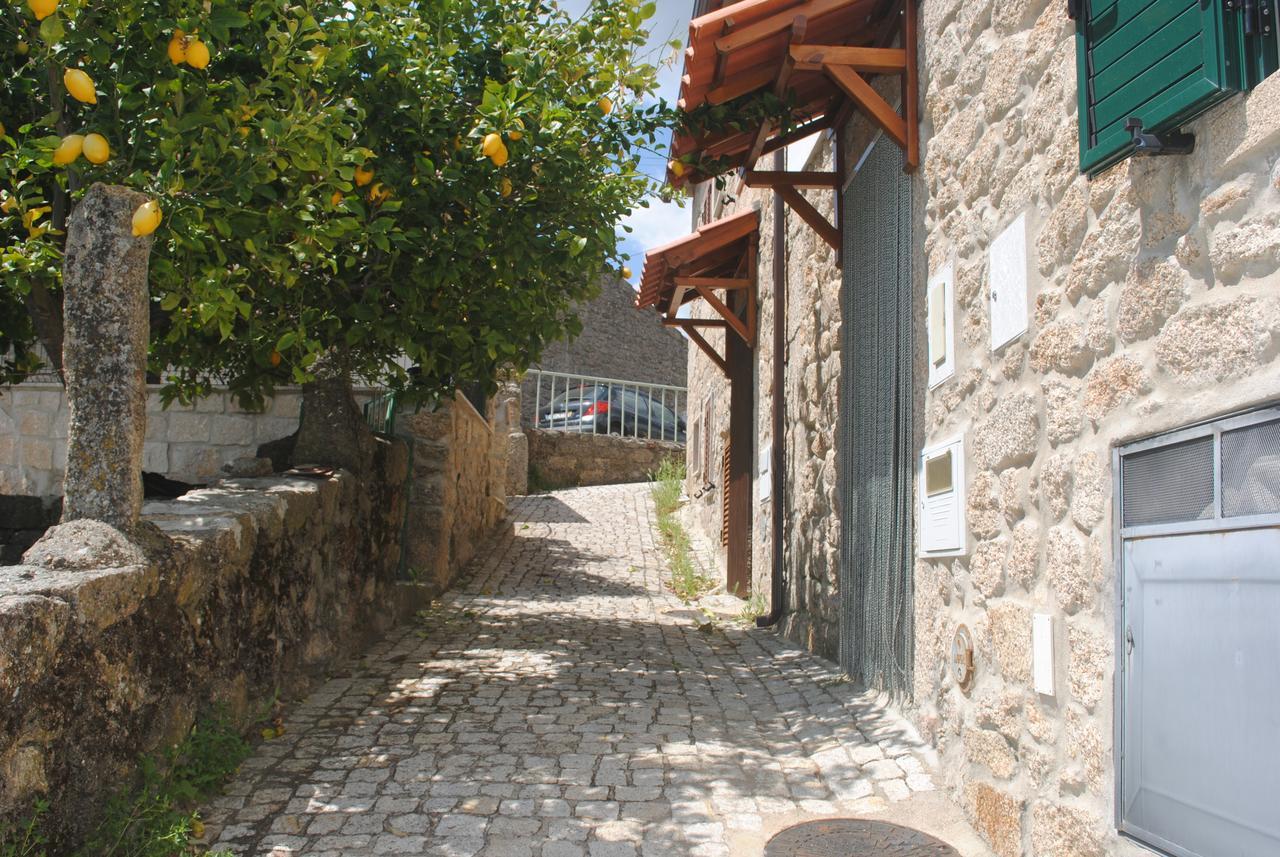 Villa Moradia Familia Escoto Monsanto Exterior foto